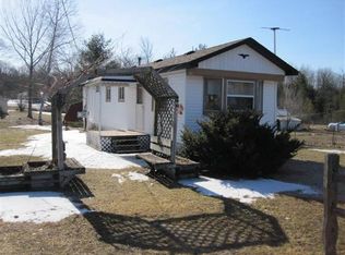 8982 Otterside Dr, Farwell, MI 48622