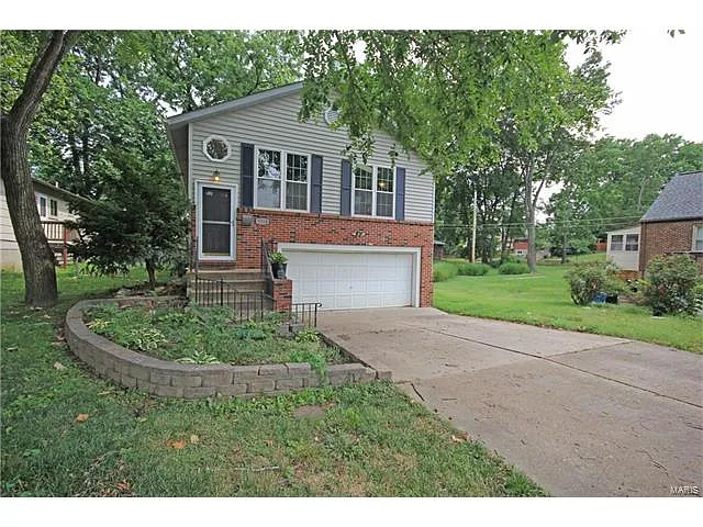 9310 Lavern Pl photo 1