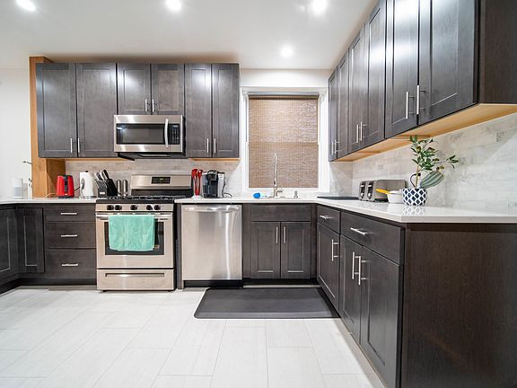 5th image of 8217 Knox Ave