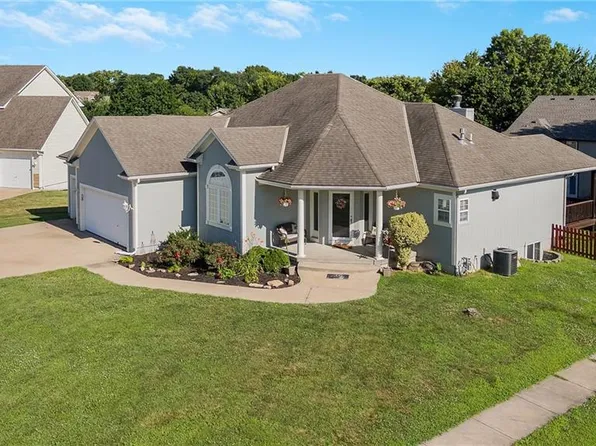 2225 Austin Ln, Greenwood, MO 64034