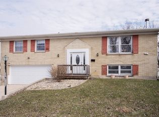 535 N Park Dr, Glenwood, IL