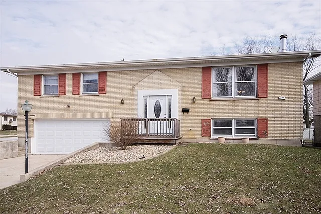 535 N Park Dr photo 1