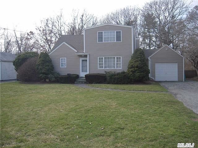 2nd image of 82 Gladstone Ave