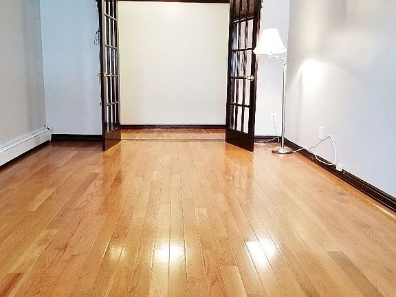 3rd image of 25-01 45th St #1L