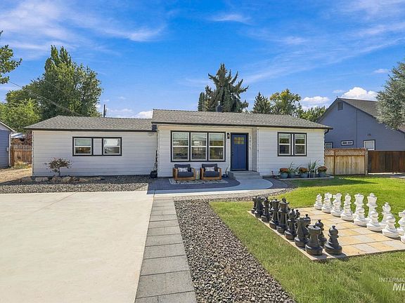 3rd image of 3015 W Sunset Ave