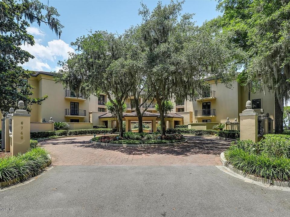 1st image of 6740 N Epping Forest Way #105