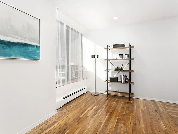 4th image of 250 W 88th St APT 806