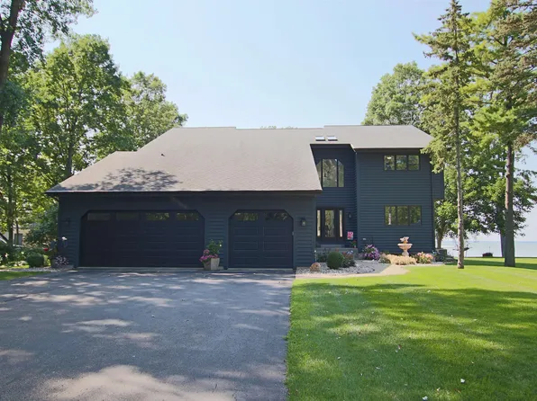 N7904 Brookhaven Beach Rd, Fond Du Lac, WI 54937