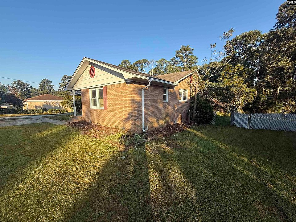 2nd image of 1817 Old Colony Rd
