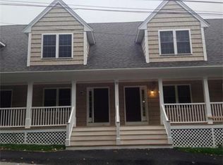 18 Phoenix St APT C, Shirley, MA 01464