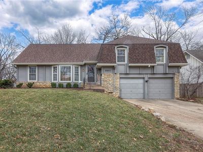 9901 Taylor Dr, Overland Park, KS, 66212