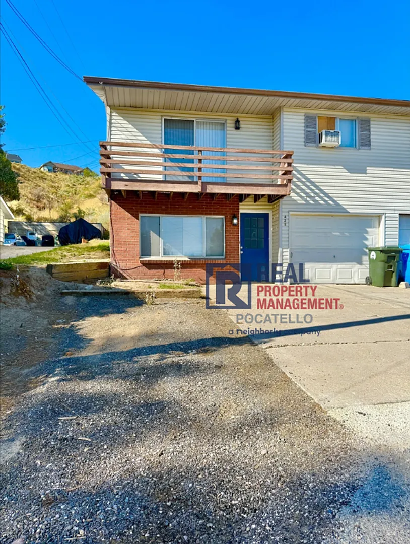 431 - 459 Foothill — Photo 1