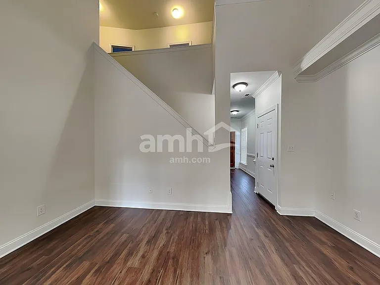 8005 Red Oaks Trl — Photo 7