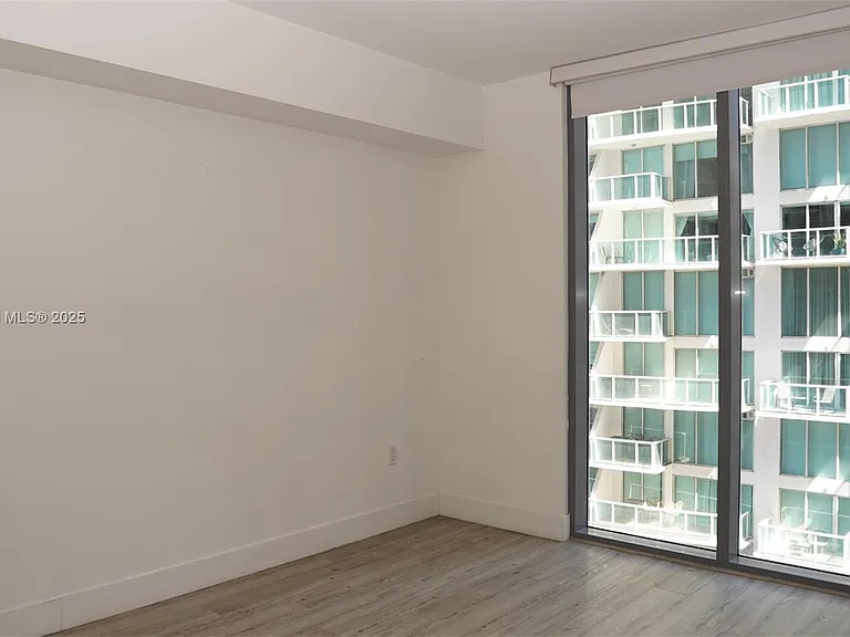 31 SE 6th St #1108 — Photo 15
