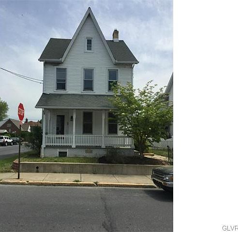 2nd image of 1465 Washington Ave