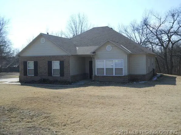 21700 Calen Dr, Claremore, OK 74019