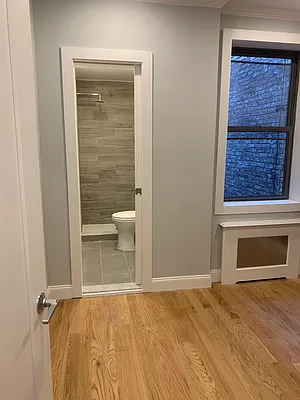 Rented by Compass | media 10