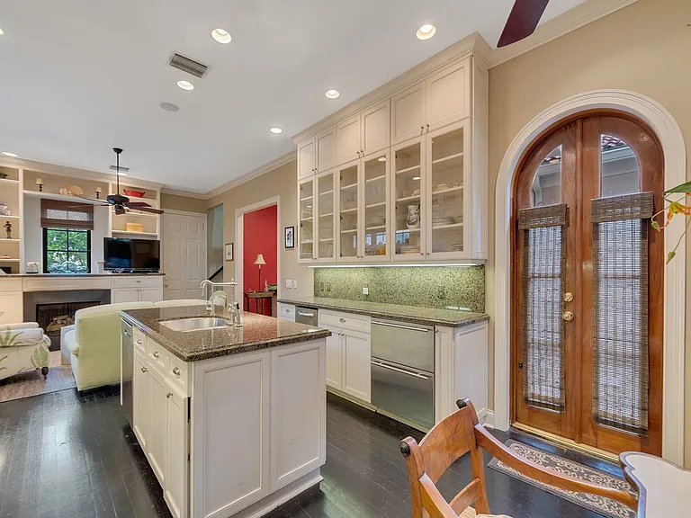 2646 Cardinal Dr — Photo 12