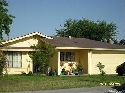 2nd image of 1736 Crestwood Cir