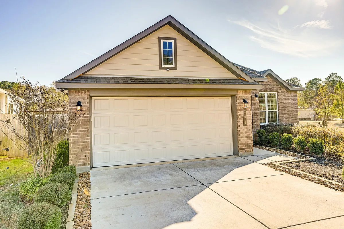 Building Photo - 204 Shoreview Dr