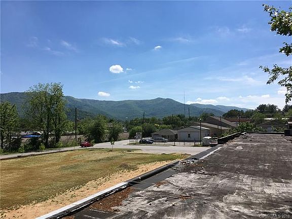 4th image of 141 Richardson Blvd