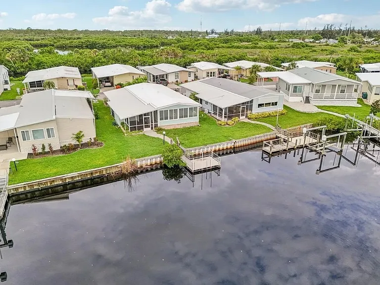106 Lazy River Rd — Photo 39