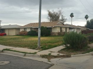 1591 Desert Gardens Dr, El Centro, CA 92243