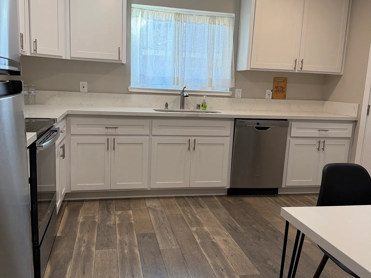4 bed, 1200 sqft, $2,895 — Photo 3