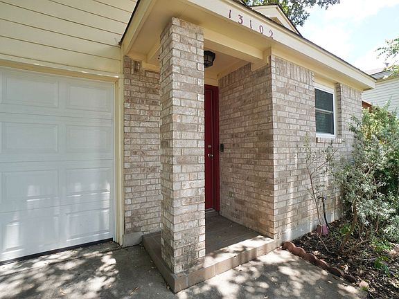 3rd image of 13102 Staton Dr