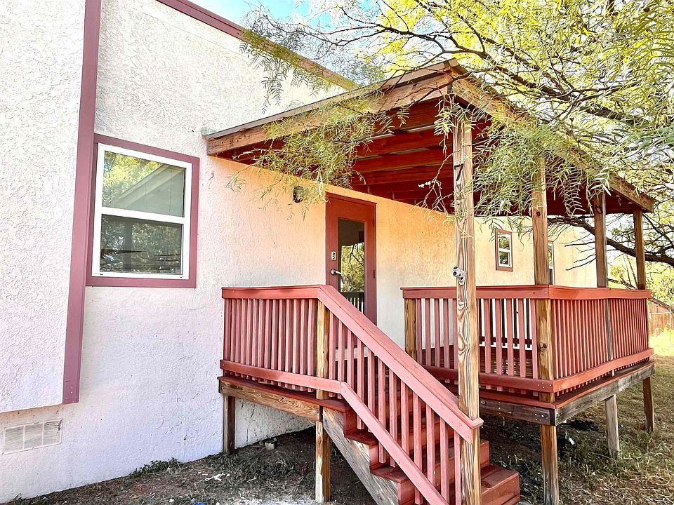 1st image of 711 Dallas Street