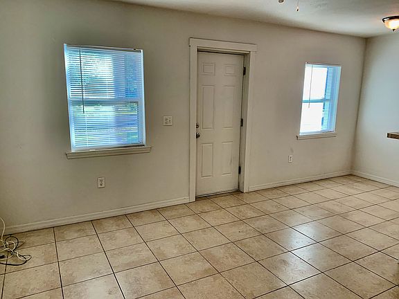 2nd image of 2038 19th Ave W