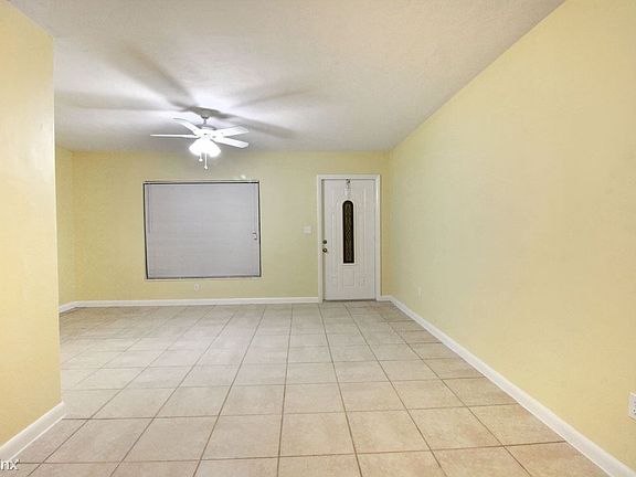 3rd image of 4951 NW 190th St