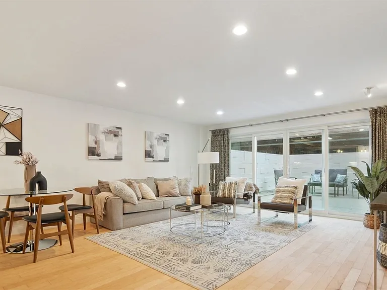 1600 Beacon St #201 — Photo 1