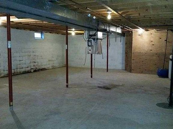 Basement unfinished