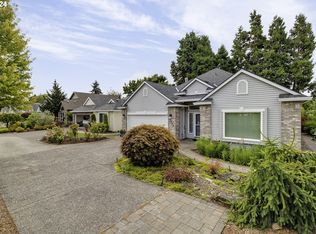 1900 NE Harewood Pl, Hillsboro, OR
