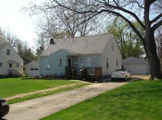 25 Island Dr, Poland, OH