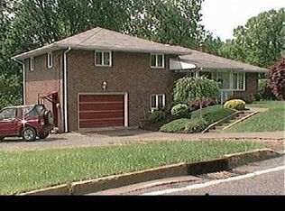 312 Mount Vernon Dr, Ellwood City, PA