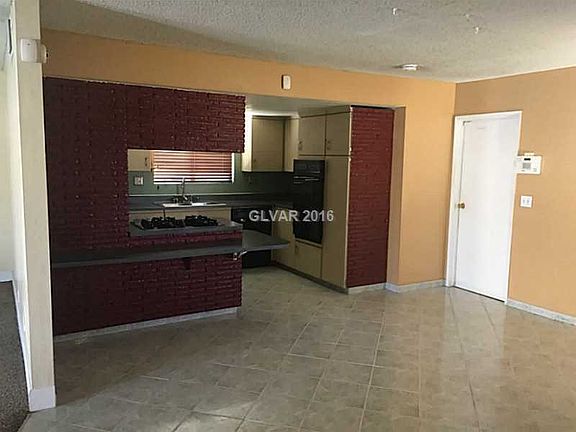 2nd image of 4700 Hansel Cir