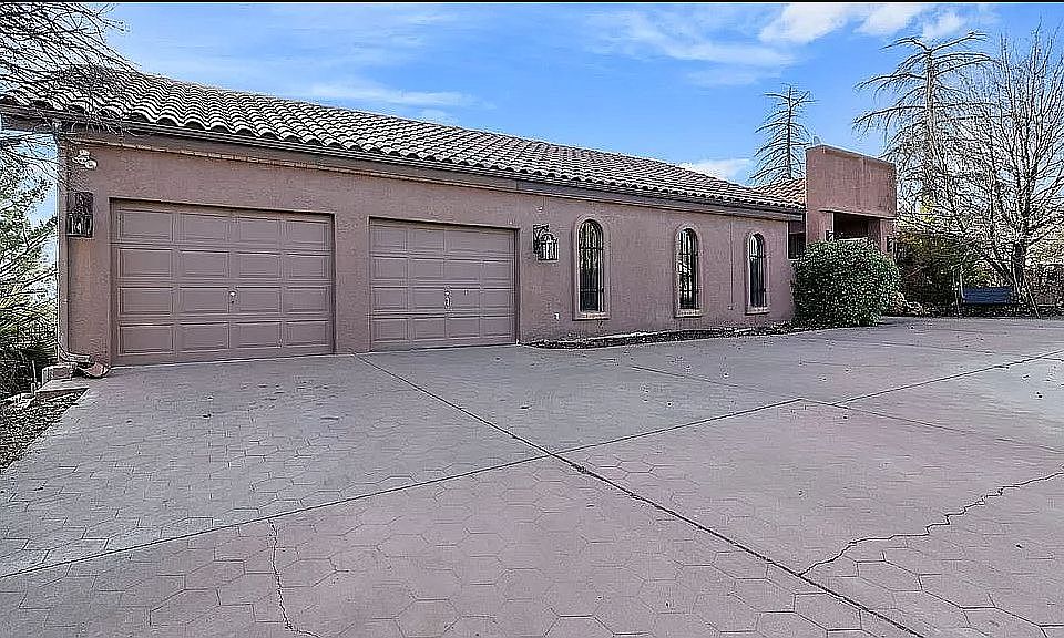 2nd image of 2974 S Bloomington Dr E