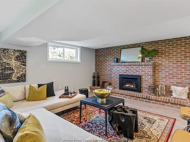 950 Kennedy Dr W — Photo 15