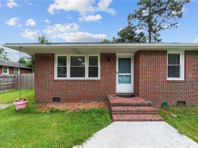 2856 Flag Rd, Chesapeake, VA, 23323