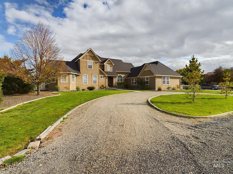 1st image of 1641 Shire Ln