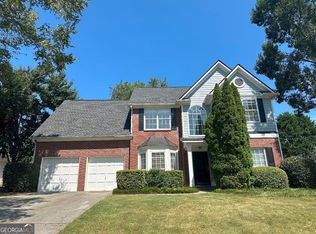 5710 Kennemore Dr, Alpharetta, GA 30004