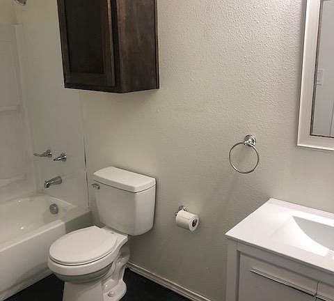 5th image of 22404 Matins Ln #A-b