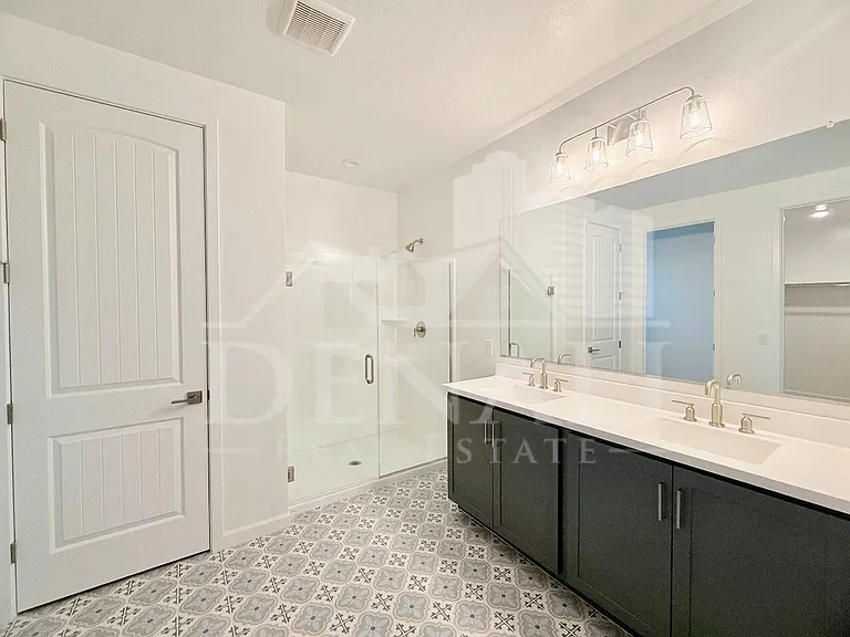 26021 N 23rd Ave — Photo 11