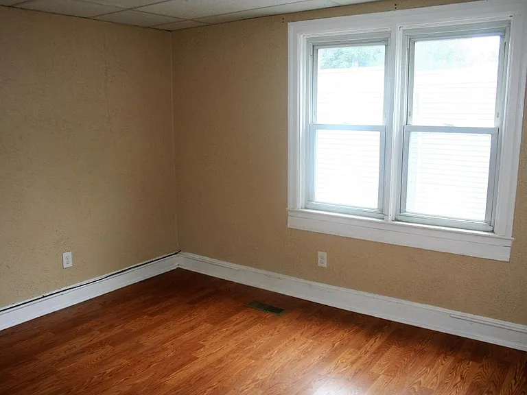 155 Jackson Ave — Photo 14