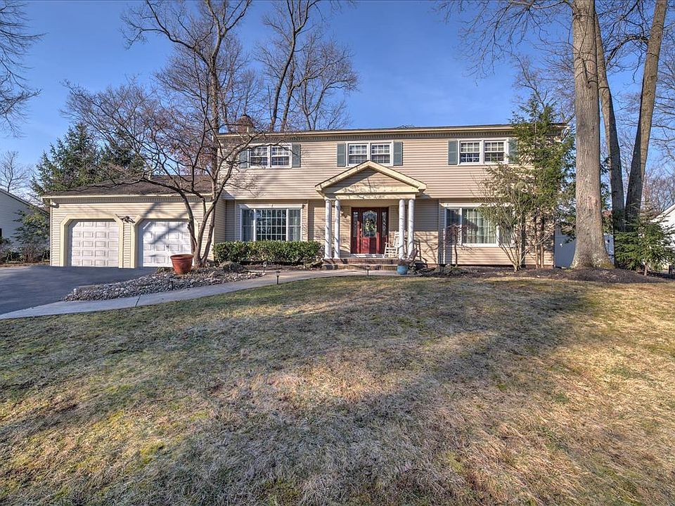 1st image of 6 Saratoga Ct