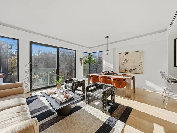 650 E 6th St #4, New York, NY 10009