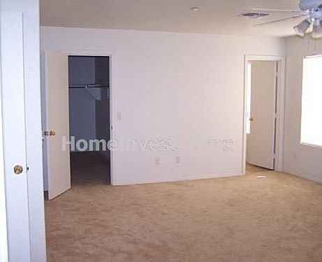 4th image of 1185 S Fresno Ct