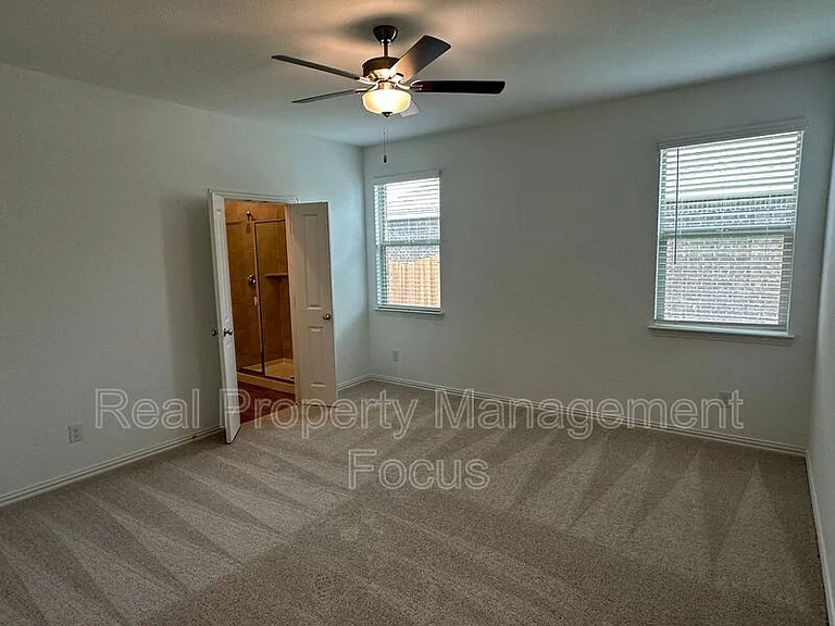 239 Jenkinson Dr — Photo 11